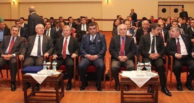 &ldquo;olumsuzluklara Rağmen T&uuml;rkiye Ekonomisi, B&uuml;y&uuml;mesini S&uuml;rd&uuml;r&uuml;yor&rdquo; 1