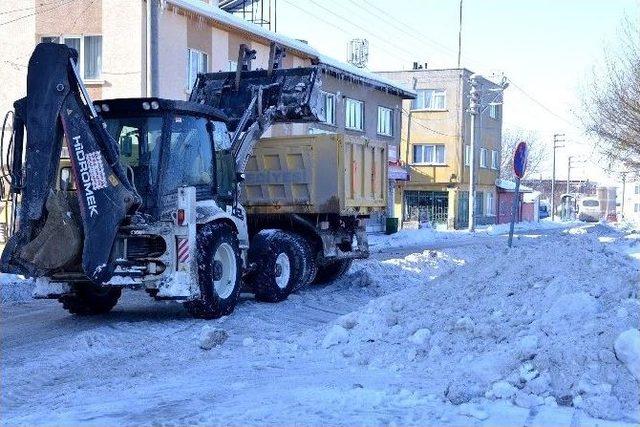 Tepebaşı’nda Kar Ve Buzlanmaya Karşı Mücadele Çalışmaları