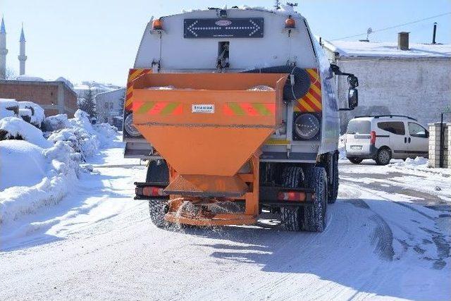 Tepebaşı’nda Kar Ve Buzlanmaya Karşı Mücadele Çalışmaları