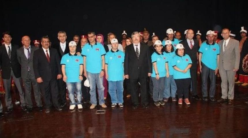 Tire Halk Eğitim&rsquo;den Muhteşem G&ouml;steri