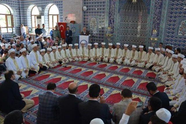 Başbakan Yardımcısı Hakan Çavuşoğlu, Hafız Çocuklara Sertifikalarını Verdi 1