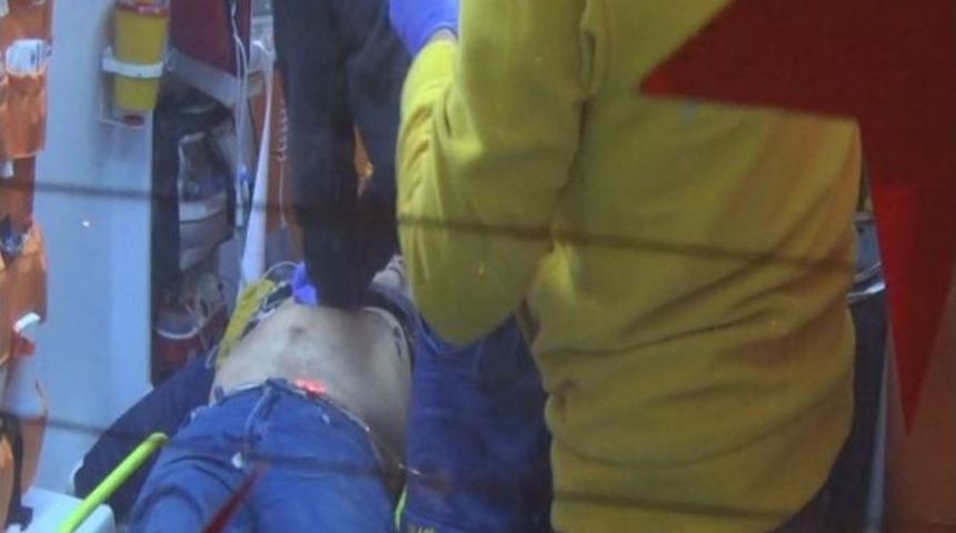 Hastaneye Giderken Direksiyon Başında Kalp Krizi Ge&ccedil;irip &Ouml;ld&uuml;