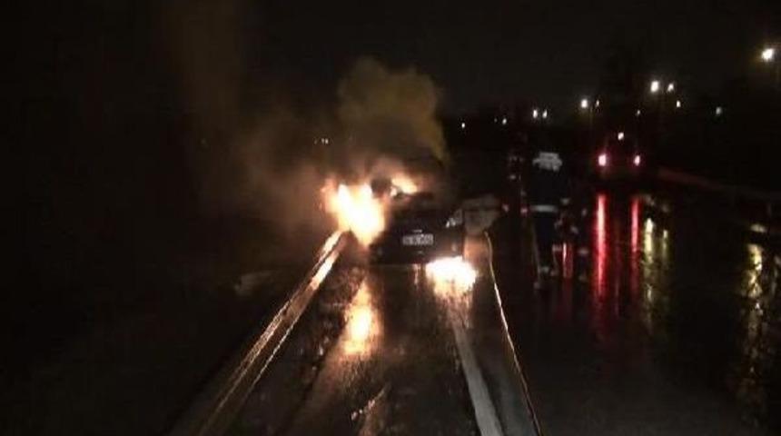 ALEV ALEV YANAN ARA&Ccedil; K&Uuml;LE D&Ouml;ND&Uuml;