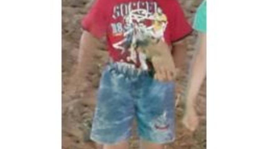 5 Yaşındaki &Ccedil;ocuğu 25 Yerinden Bı&ccedil;aklayan Zanlı Yakalandı