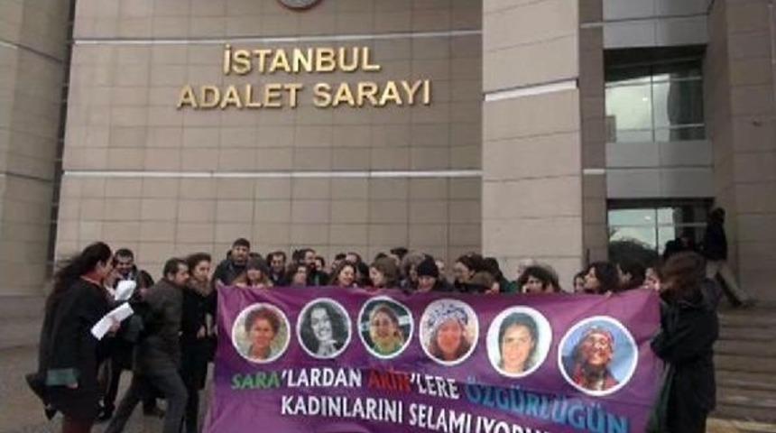 Adliye &Ouml;n&uuml;nde 'paris' Anmaları