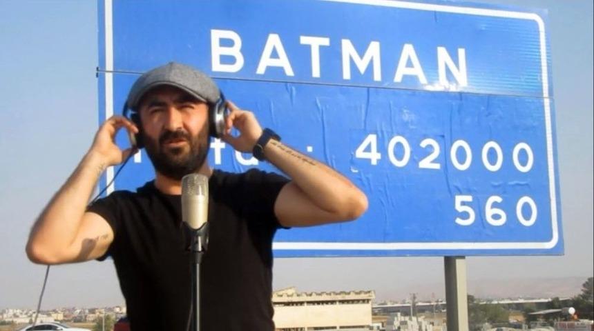 Gen&ccedil;ler, Batman İ&ccedil;in S&ouml;yledi