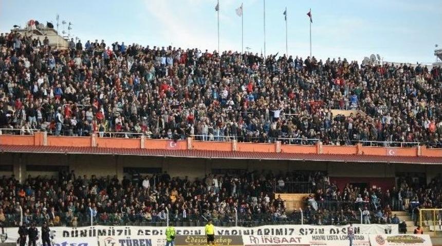 Adnan Menderes Stadı’nda Kaçak Giriş İddiası