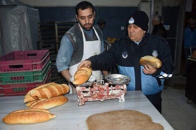 Aliağa Belediyesi’nden Fırınlara Şafakta Denetim