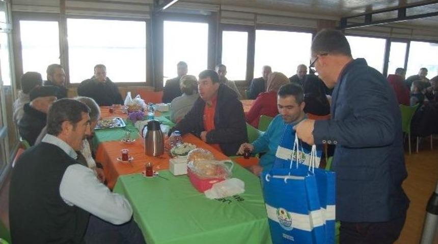 Belediye Başkanı Yılmaz Esnaflarla Bir Araya Geldi