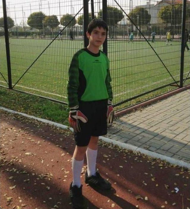 12 Yaşındaki Kaleci Batuhan&rsquo;a Kasımpaşa Kancası 1