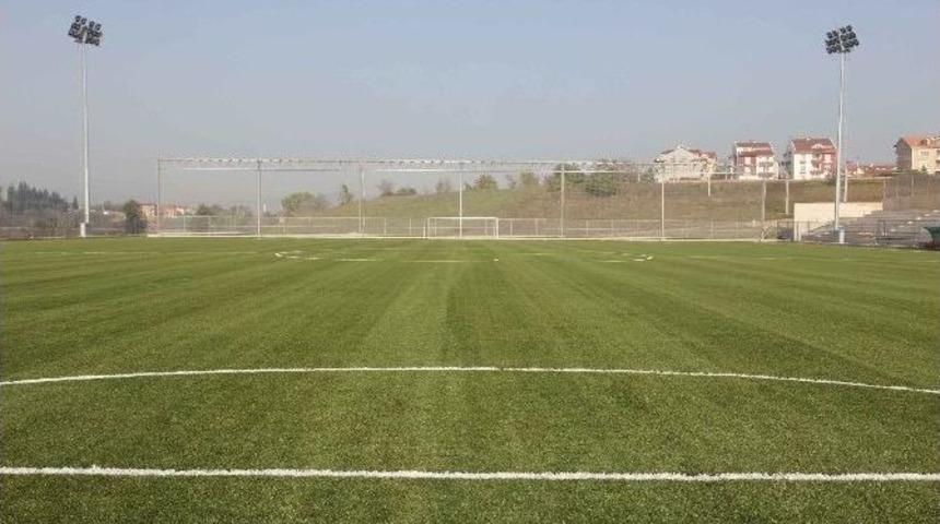 Başiskele Doğantepe&rsquo;ye Futbol Sahası