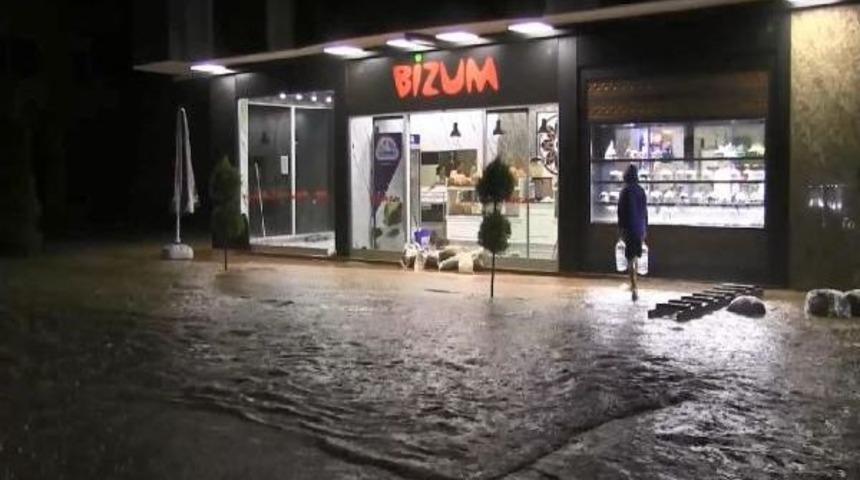 Vali Doğanay&rsquo;Dan, Yağmurun Vurduğu Arhavi&rsquo;Ye Ziyaret (2)