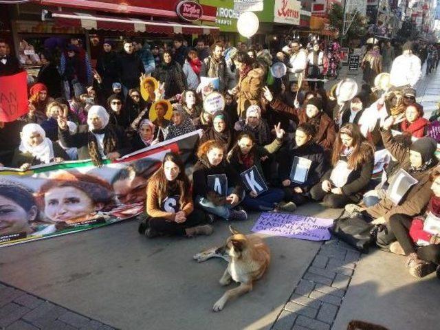 Fransa'da Öldürülen Pkk'lı 3 Kadın İzmir'de Anıldı