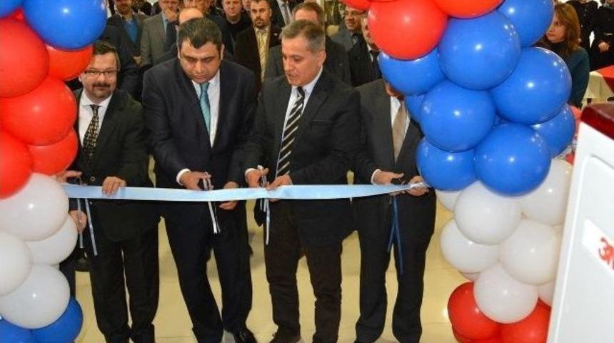 &Ccedil;om&uuml; İlahiyat K&uuml;t&uuml;phanesi T&ouml;renle A&ccedil;ıldı