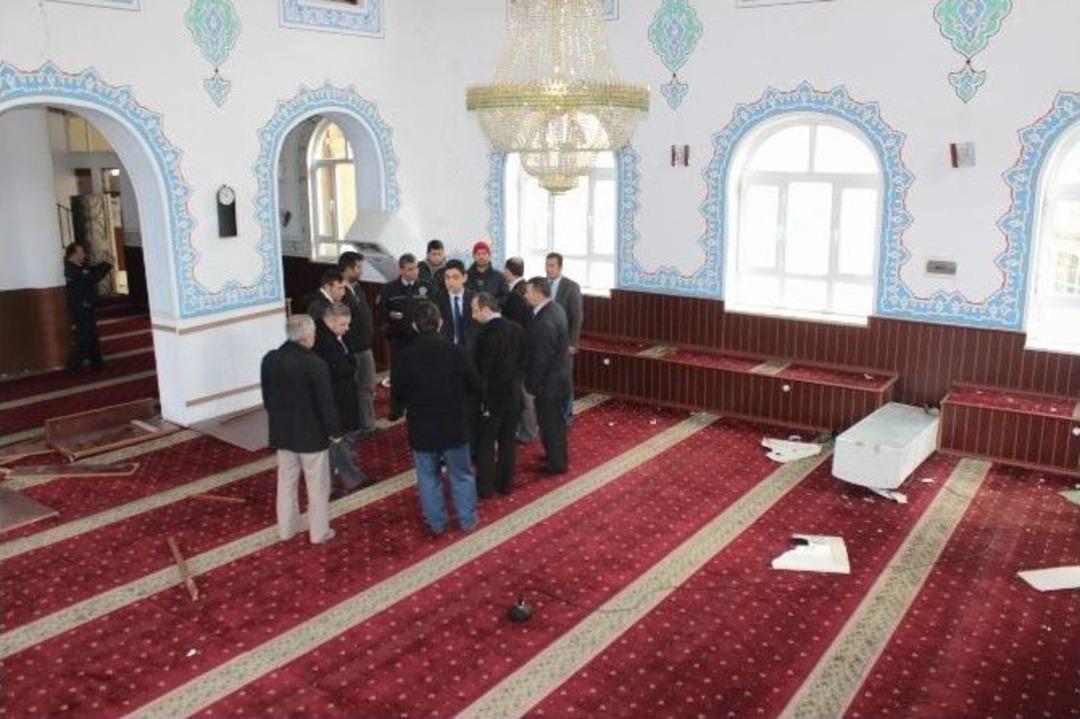 Yavuzeli&rsquo;nde Camiye Saldırı