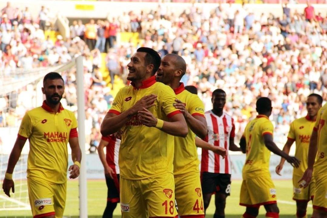 S&uuml;per Lig: D.g Sivasspor: 2 - G&ouml;ztepe: 3 (ma&ccedil; Sonucu)