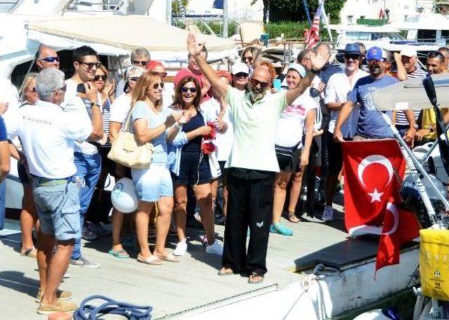 Atlantik'te Türk Bayrağını Dalgalandırmak Için Denize Açıldılar
