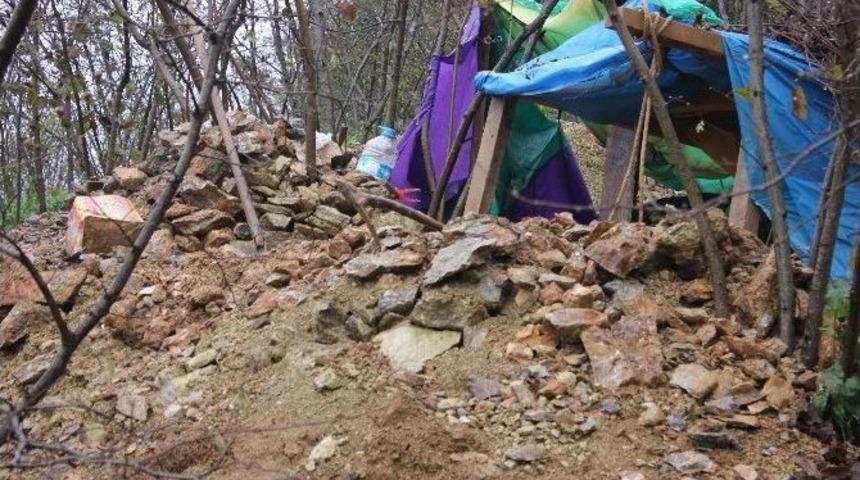 Definecilerin Kazdığı 35 Metrelik Kuyu Jandarmayı Bile Şaşırttı