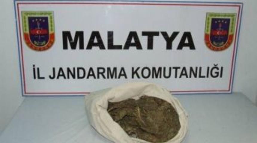 Yolcu Otob&uuml;s&uuml;nde Esrar Ele Ge&ccedil;irildi