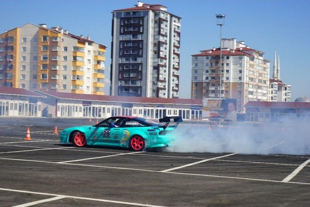 Kastamonu&rsquo;da Drift G&ouml;sterileri Nefes Kesti