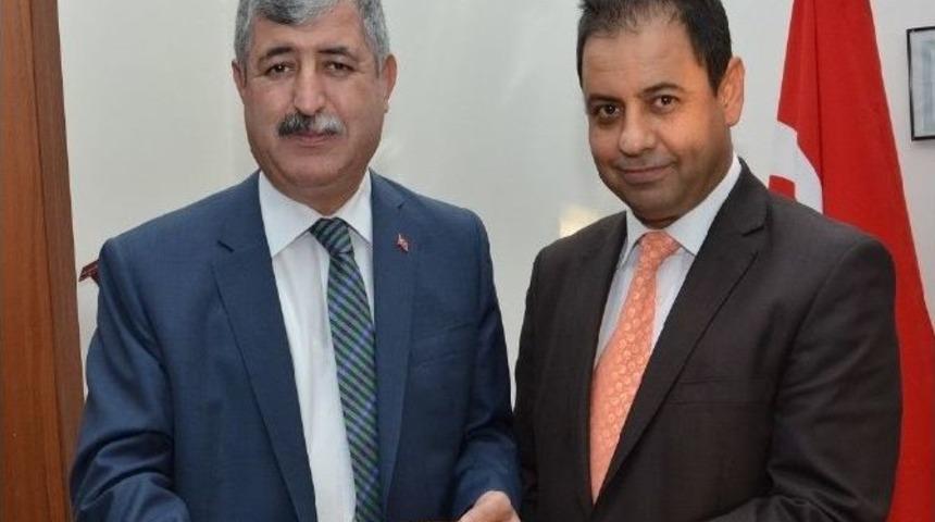 Başkan Uğur Polat&rsquo;tan, Yeşilyurt Emniyet Ve Milli Eğitim M&uuml;d&uuml;r&uuml;ne Ziyaret