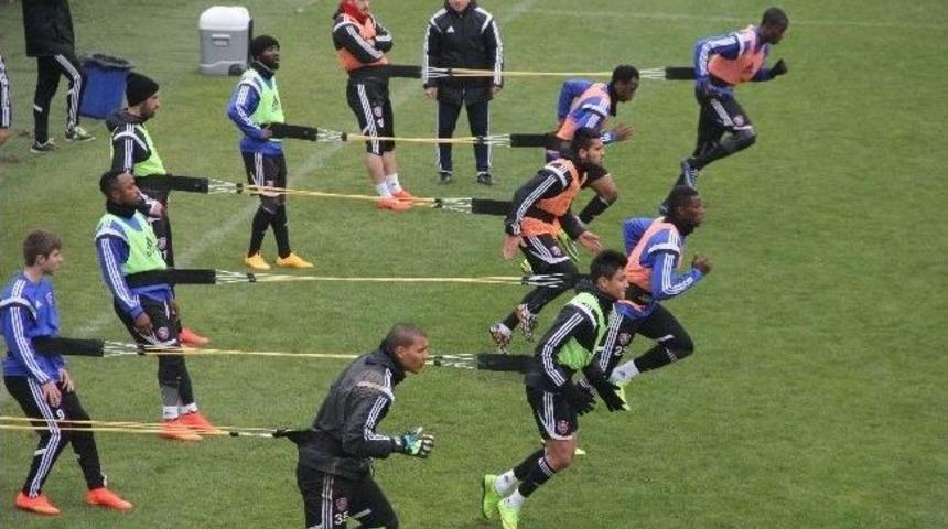 Karab&uuml;kspor&rsquo;da Beşiktaş Ma&ccedil;ı Hazırlıkları S&uuml;r&uuml;yor