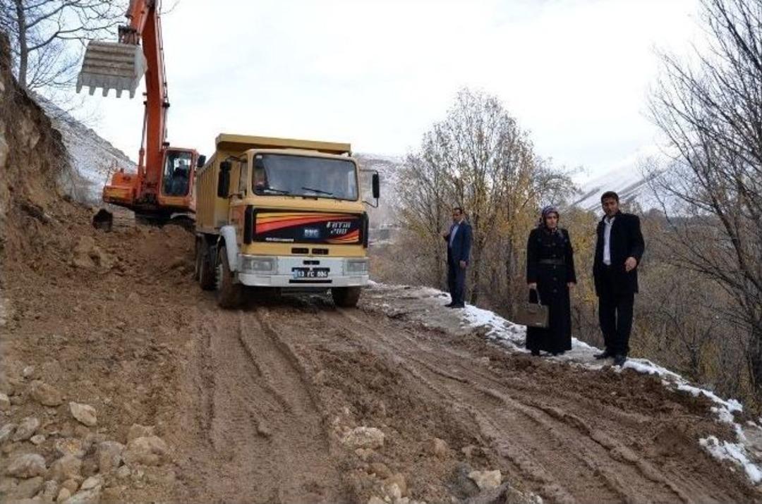 Başkanvekili Beşkardeş &Ccedil;alışmaları İnceledi