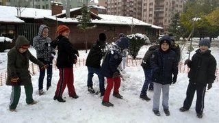 Öğrenciler Kar Tatilini Fırsata Çevirdi