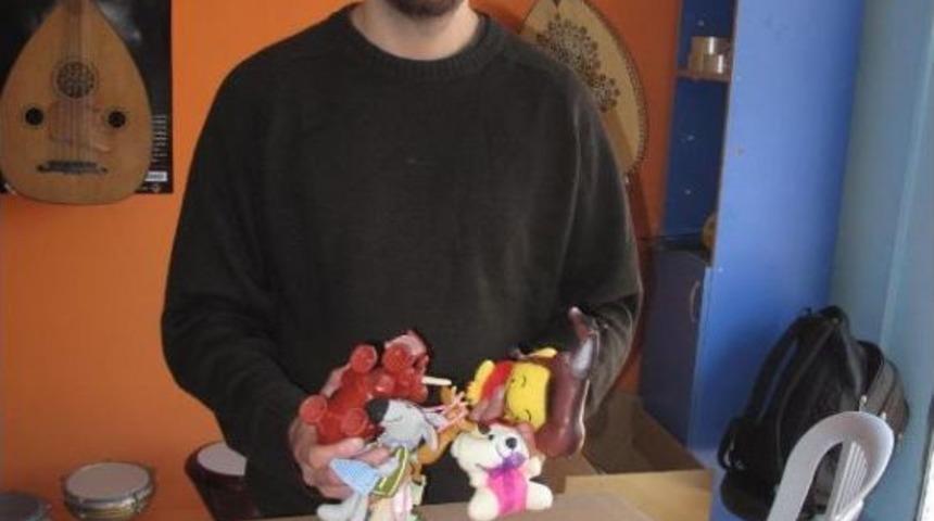 İZMİR'DEN SAVAŞ MAĞDURU &Ccedil;OCUKLARA OYUNCAK