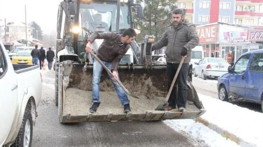 Erciş&rsquo;te Karla M&uuml;cadele &Ccedil;alışması