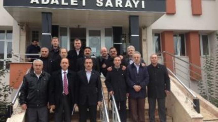 Boz&uuml;y&uuml;k&rsquo;te Ak Parti İl&ccedil;e Başkanı Ve Y&ouml;netim Kurulu &Uuml;yeleri Mazbatalarını Aldı