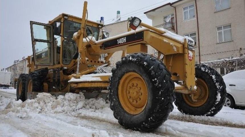 Karaman Belediyesi&rsquo;nden Karla M&uuml;cadele Seferberliği