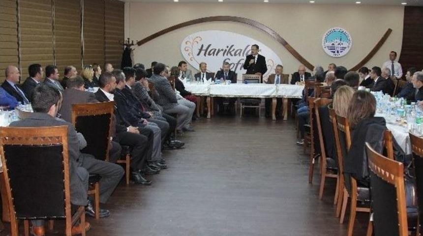 Kayseri B&uuml;y&uuml;kşehir Belediye Başkanı Mehmet &Ouml;zhaseki: