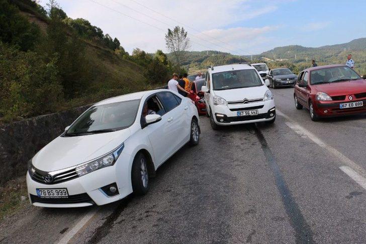 Zonguldak’ta 5 Araç Birbirine Girdi: 4 Yaralı G5