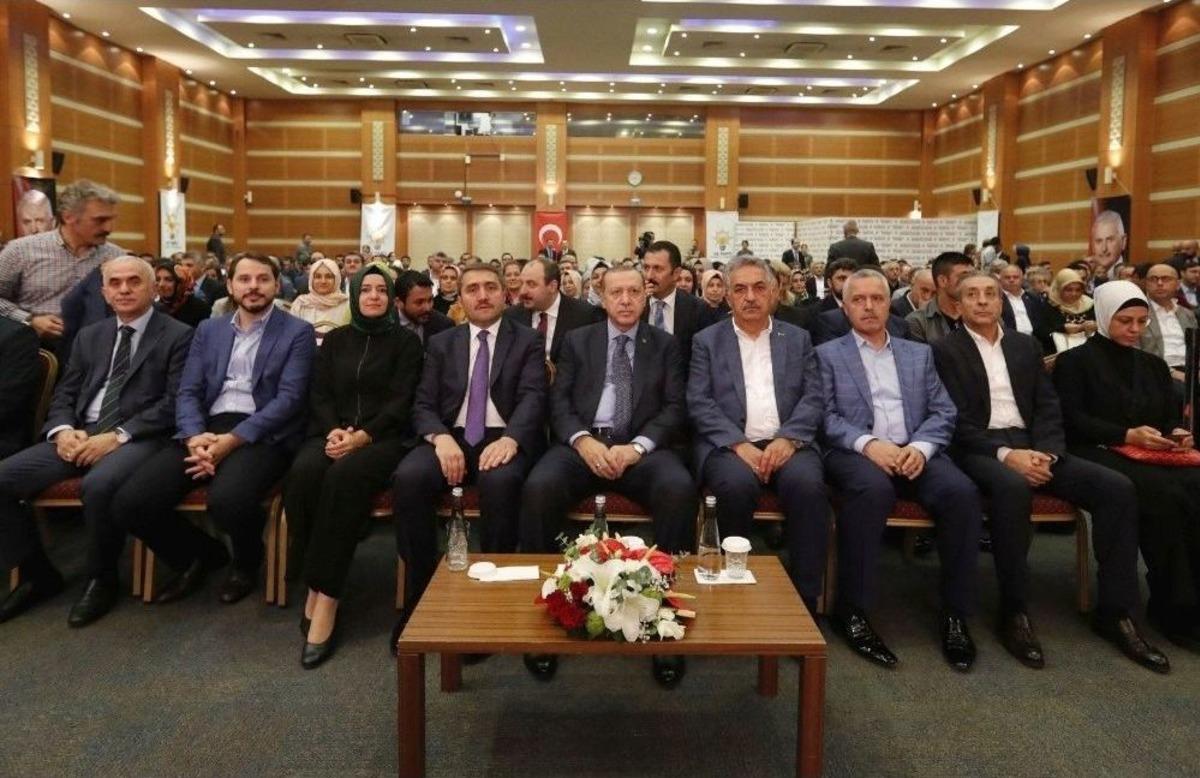 Cumhurbaşkanı Erdoğan İstişare Toplantısının Ardından Ak Parti İstanbul İl Başkanlığından Ayrıldı