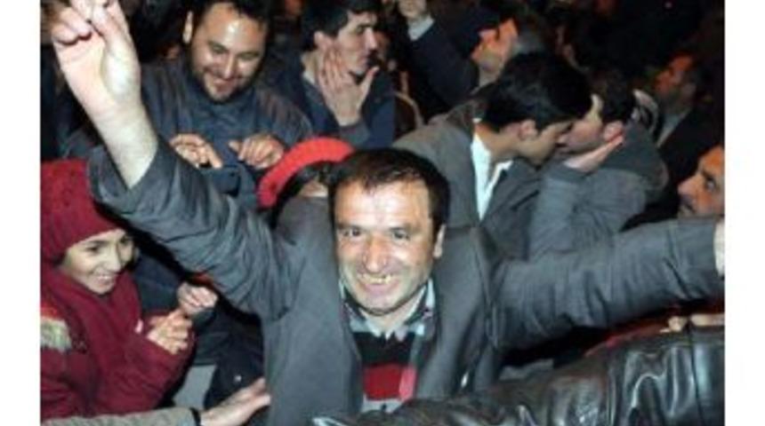 KAMYONETİN &Ccedil;ARPTIĞI YAYA &Ouml;LD&Uuml;