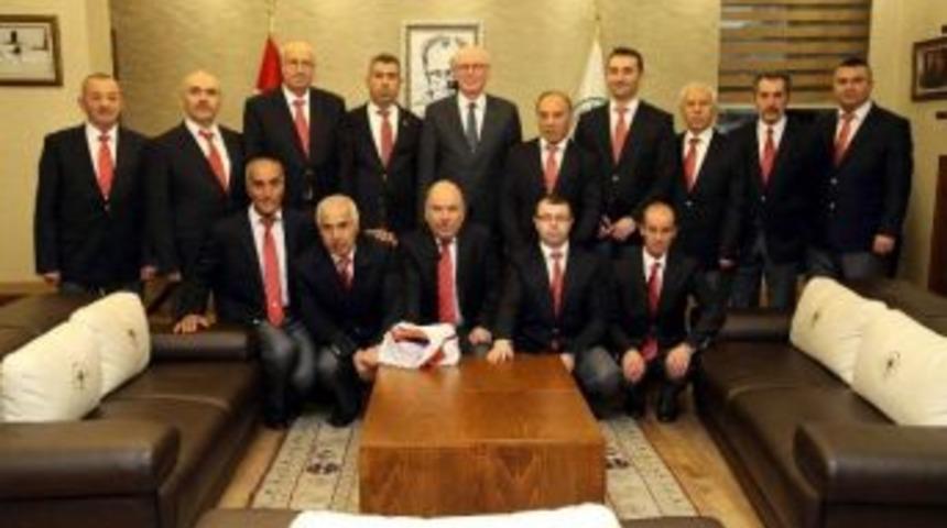 Fskd Yöneticilerinden Başkan Kurt’a Ziyaret