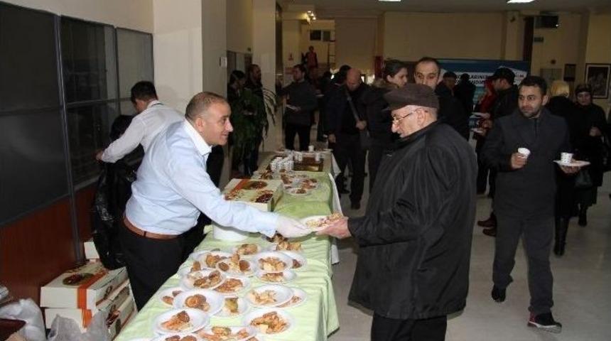 Esenyurt’ta Vergi Ödemeleri Yoğunluğuna Çay, Kahve Molası