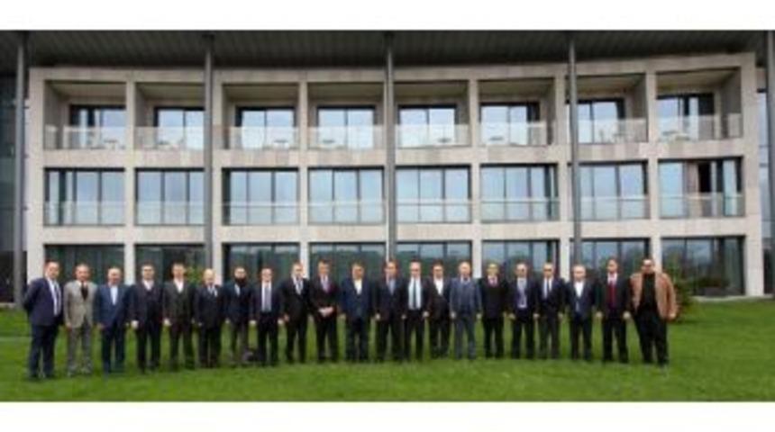 TFF BAŞKANI DEMİR&Ouml;REN, PTT 1. LİG KUL&Uuml;P BAŞKANLARI İLE BULUŞTU