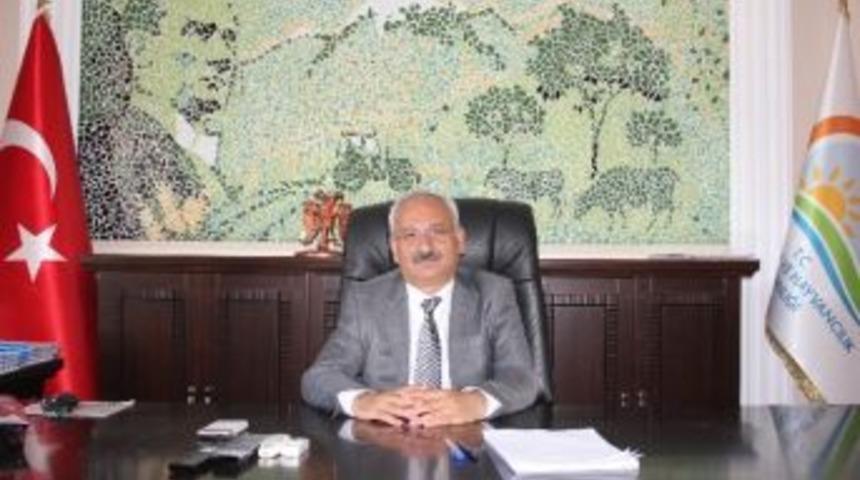 Sırrı Yılmaz&rsquo;dan Gazeteciler G&uuml;n&uuml; Mesajı