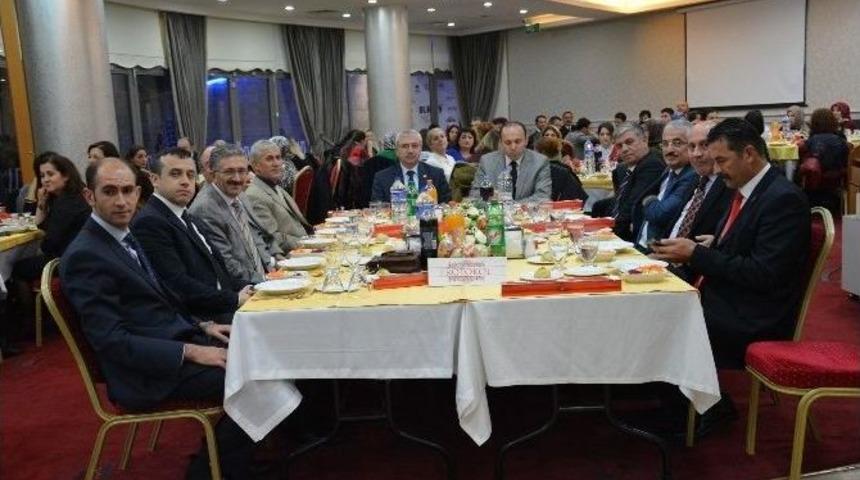 Busmek Ailesi Öğretmenler Gününü Kutladı