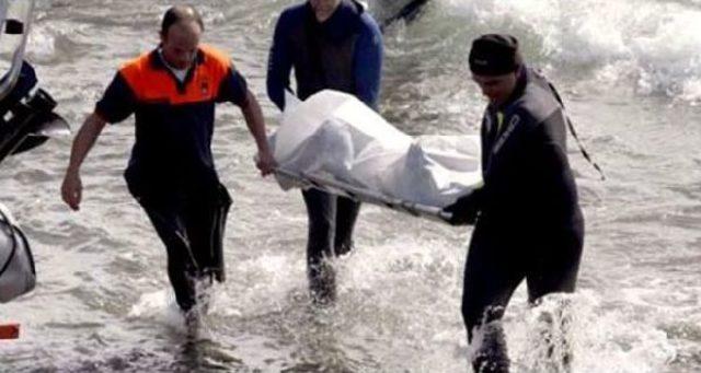 Yunan Adasına 2 Ceset Vurdu