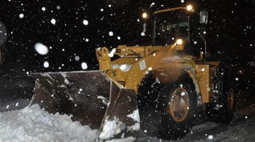 Meram Belediyesi&rsquo;nde Kar Mesaisi