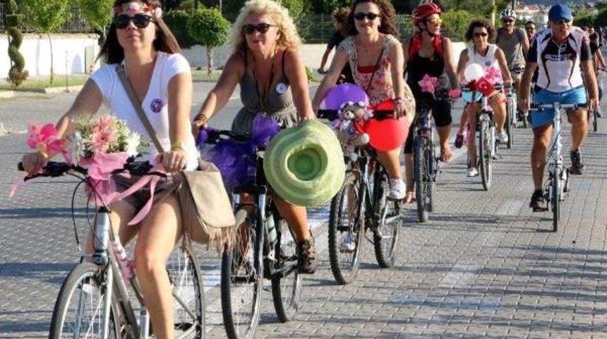 Fethiye'de 's&uuml;sl&uuml; Kadınlar Bisiklet Turu' D&uuml;zenlendi&nbsp;