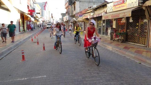 Kadirli’de ’süslü Kadınlar Bisiklet Turu’ Etkinliği