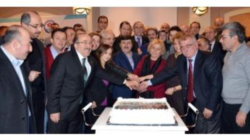 Başkan G&uuml;mr&uuml;k&ccedil;&uuml;oğlu Trabzon Basınını Ağırladı