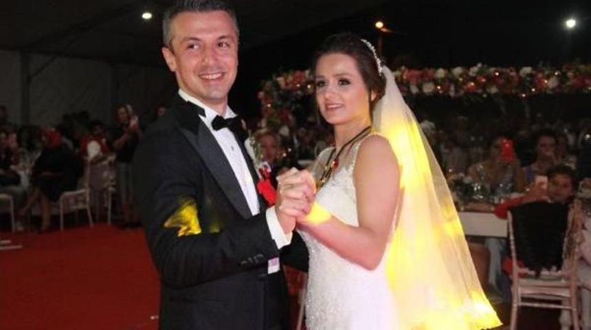 Chp'li İnce, Oğlunun K&ouml;y D&uuml;ğ&uuml;n&uuml;nde B&ouml;yle Oynadı (2)