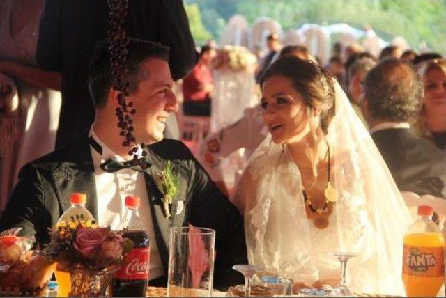 Chp li İnce, Oğlunun K&ouml;y D&uuml;ğ&uuml;n&uuml;nde B&ouml;yle Oynadı (2) 1