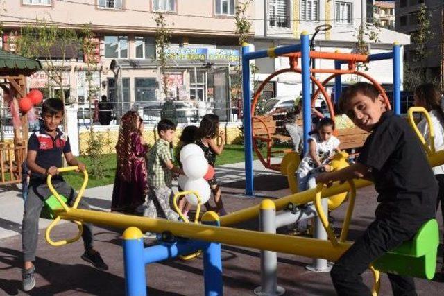 Van'da Şehit Polis Memuru Adına Park Açıldı