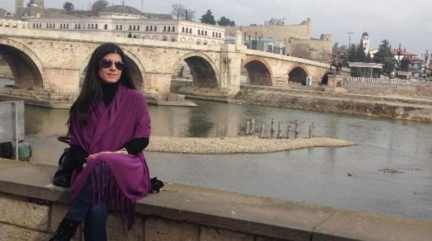 Senem Tekinkoca&rsquo;nın Yeni Romanı &lsquo;han&rsquo;, Okuyucu İle Buluşuyor